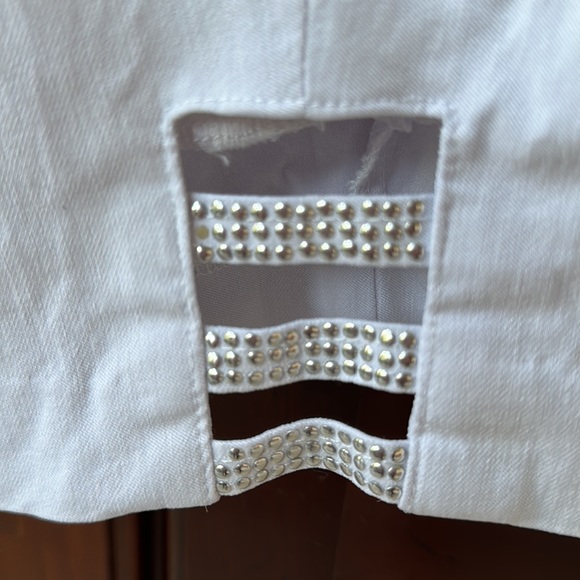 Avenue White Capri Pants with Embellished Cut Outs - Picture 11 of 12